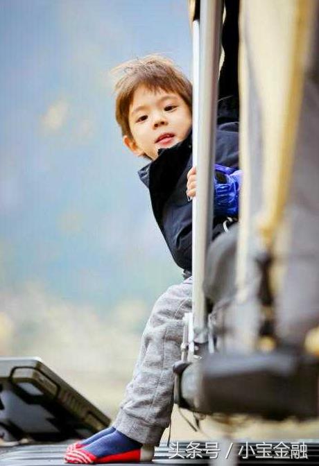 爸爸5,爸爸5嗯哼搞笑片段