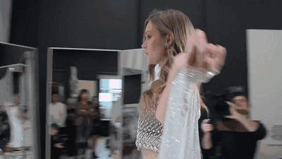 维密大秀翅膀,2013维密秀大翅膀