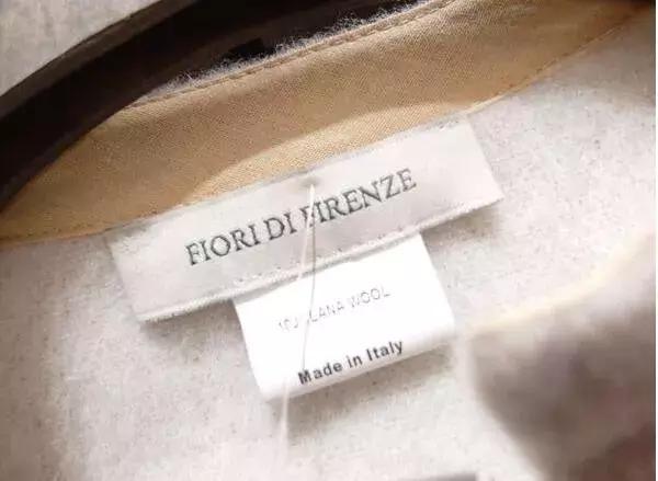 披上这一席披肩斗篷吧~