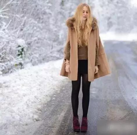 披上这一席披肩斗篷吧~