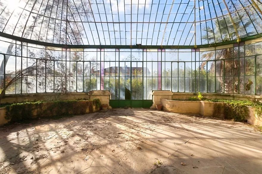 鍘嗗彶搴熷鍥剧墖,20寮犺崚鍑夊簾澧熺殑闇囨捈鐓х墖