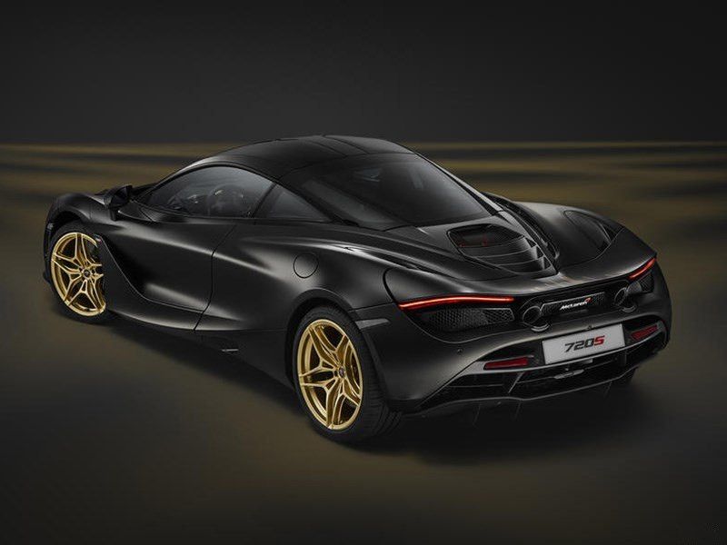 外带24K黄金轮毂,内设折叠式仪表盘,它一出场法拉利都叫好!