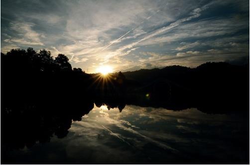 拍摄时如何使用黑卡,摄影师为什么都喜欢用反光板