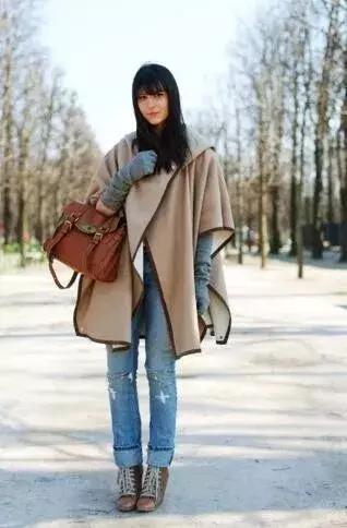 披上这一席披肩斗篷吧~