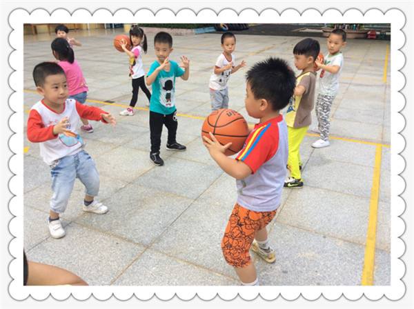 幼儿园皮球室内趣味游戏,幼儿园户外游戏大班皮球玩法