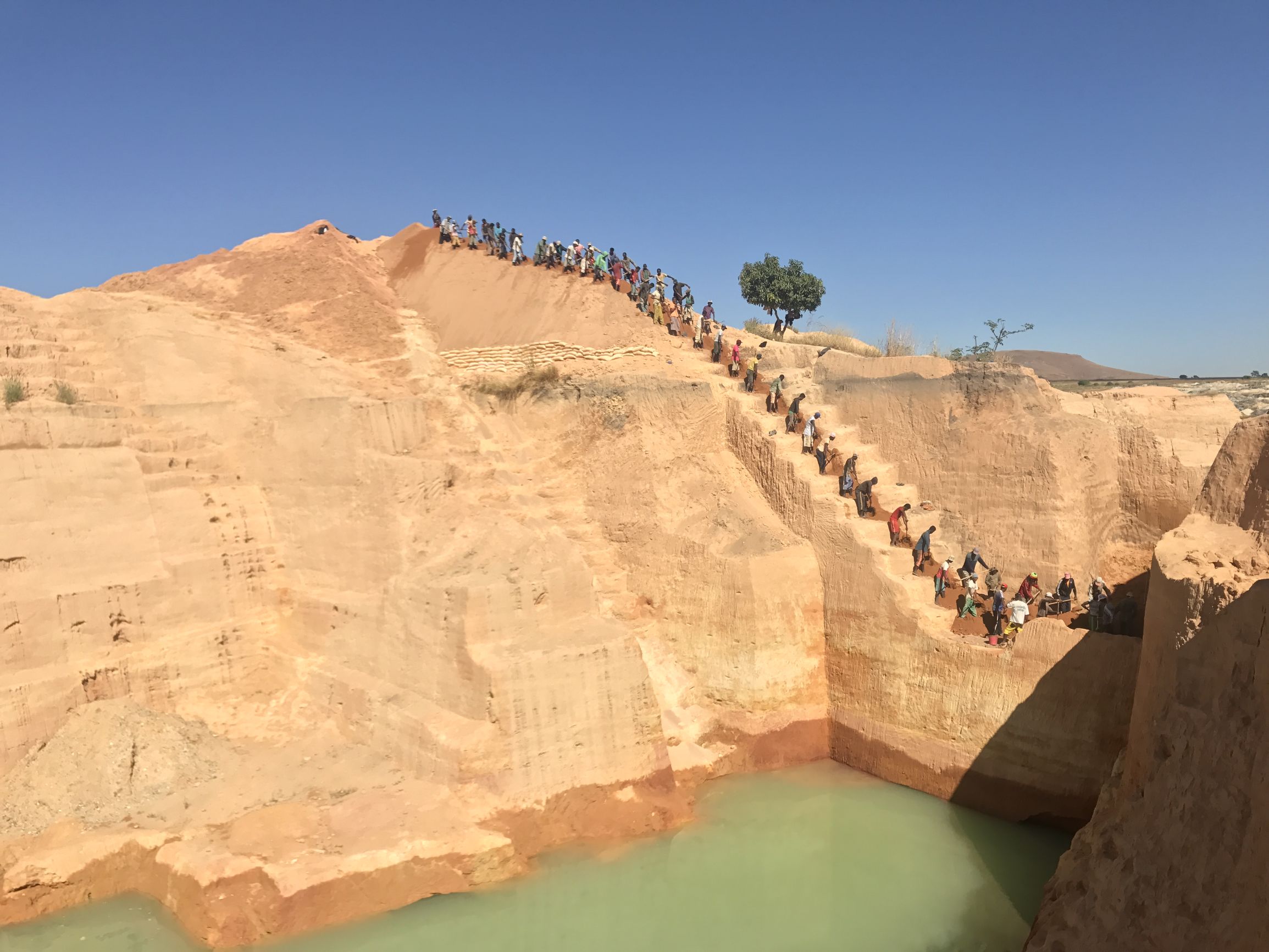 去斯里兰卡买蓝宝石注意事项,怎么看斯里兰卡蓝宝石