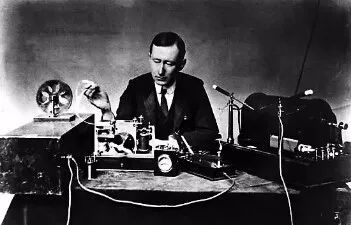 他辍学搞发明被视为技工,年仅20岁便造出第一个获诺奖的工程发明