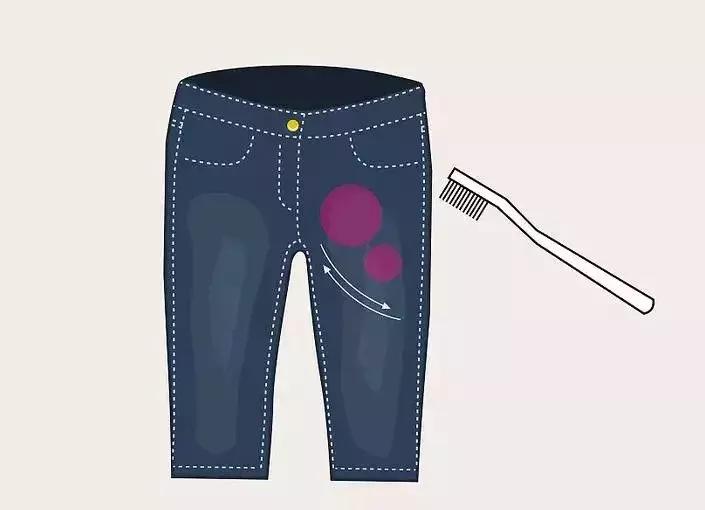 牛仔裤酱油污渍怎么去除,去除牛仔裤的污渍方法