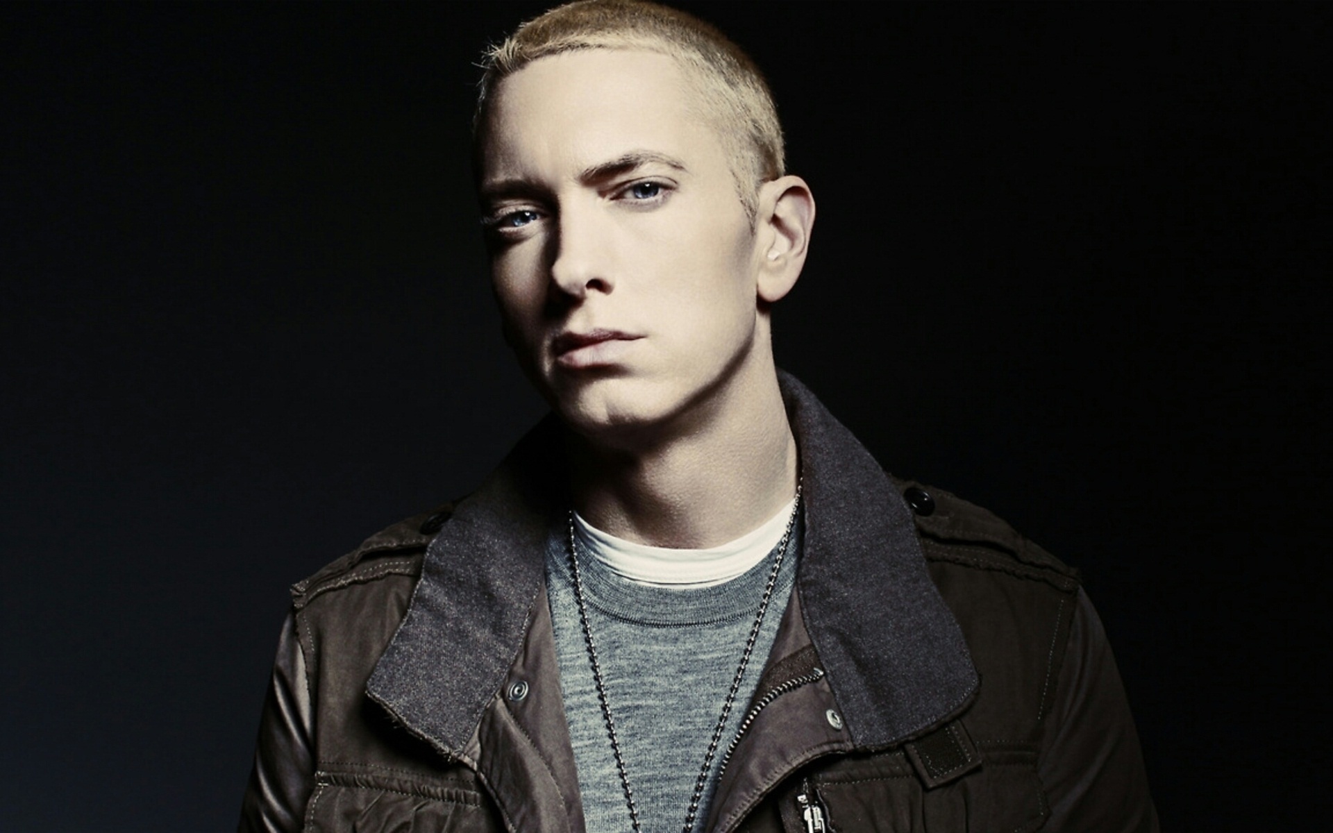 eminem53届格莱美穿搭,eminem17年格莱美现场版超清