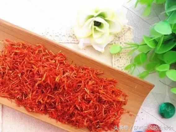 冬天泡脚护脚的方法,养生泡脚又到了冻手冻脚的季节了