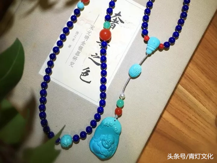 青金石褪色的原因,青金石盘玩后效果对比