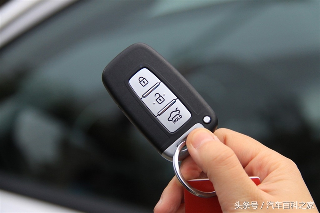 两把汽车钥匙丢了怎么配,汽车机械钥匙丢了能配吗