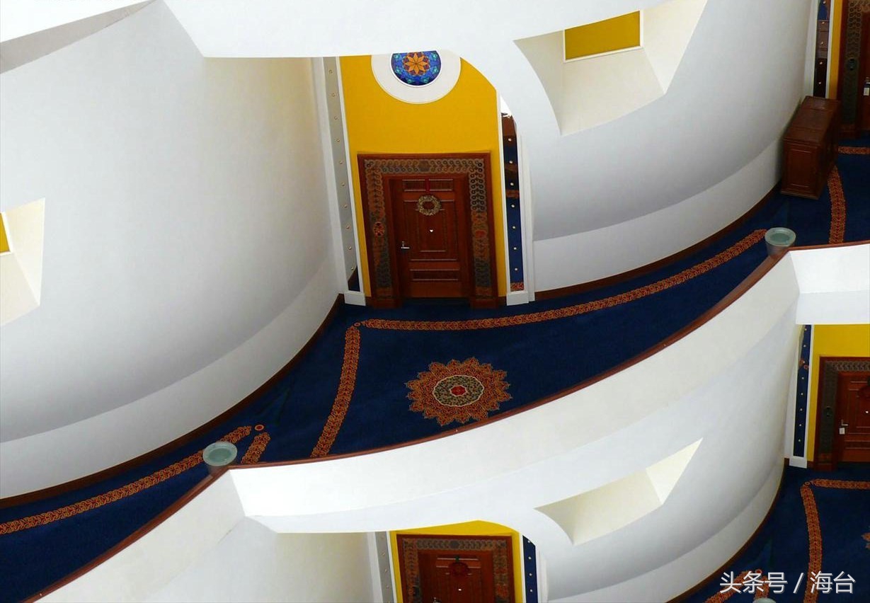 迪拜旅游住哪个酒店最便宜,迪拜顶级酒店体验价格多少