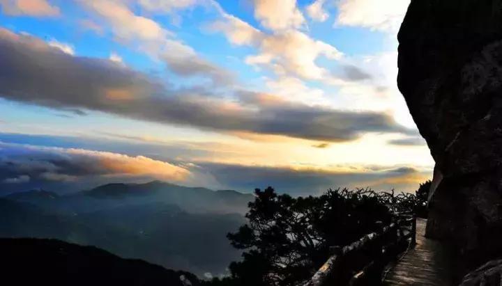 天堂寨你最美抖音,天堂寨天堂之境