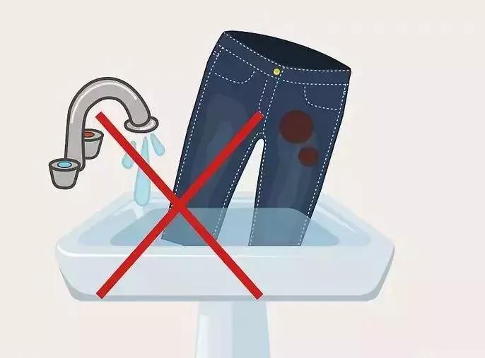 牛仔裤酱油污渍怎么去除,去除牛仔裤的污渍方法