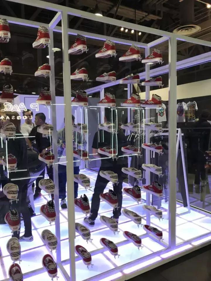 不要在发售新鞋了好不好，我还不上花呗了！