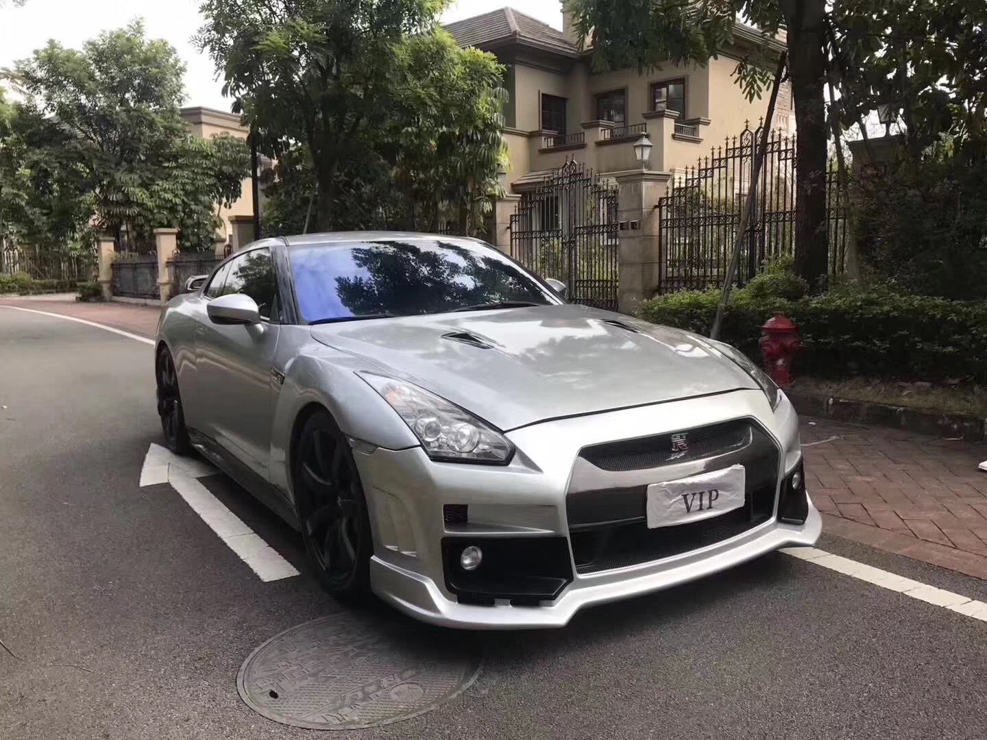 日产GTR落地198万,加快猛兽,东洋站神