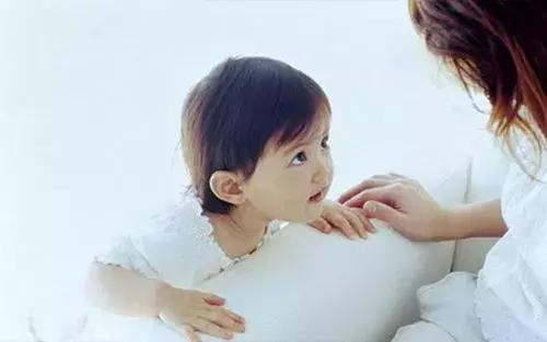 “贵人语迟”吗？孩子咿呀学语时，要注意语言发展的环境和因素