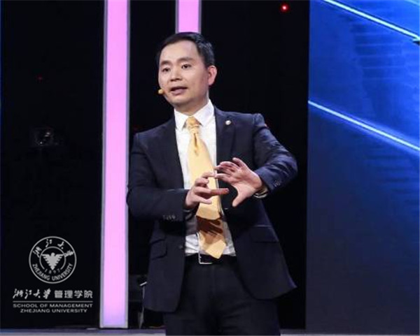 闪耀国际的浙商：“牛肉干大王”林东“全球吸管大王”楼仲平｜浙商创新创业论坛嘉宾故事