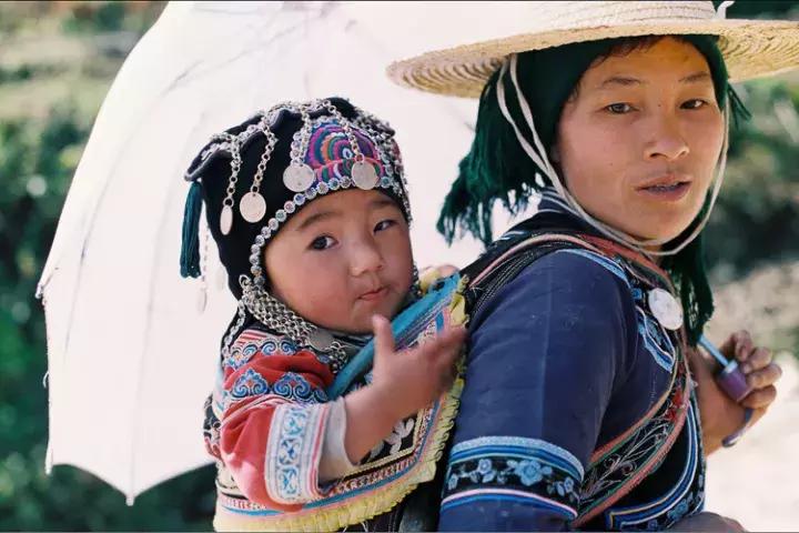 云南冬天的梯田 (云南冬季山坡梯田)