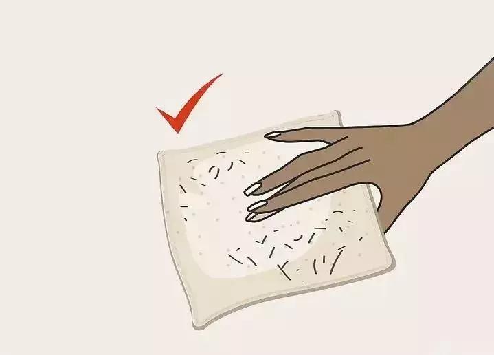 牛仔裤酱油污渍怎么去除,去除牛仔裤的污渍方法