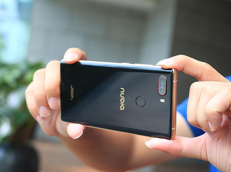 怎么单手操作大屏手机,苹果大屏手机怎样单手操作