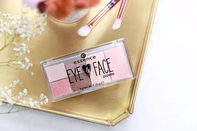 不超过100块钱的平价眼影盘推荐,推荐一款今年超火的眼影盘