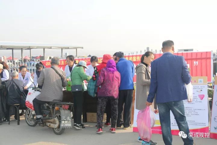 疾控中心开展糖尿病宣传日活动,糖尿病患者疫情期间如何控制血糖