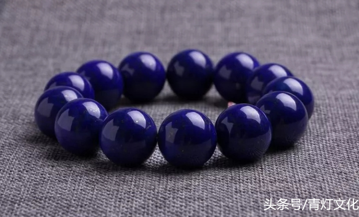 青金石褪色的原因,青金石盘玩后效果对比