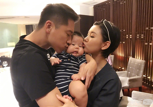 张杰哄谢娜,张杰流泪感动告白谢娜