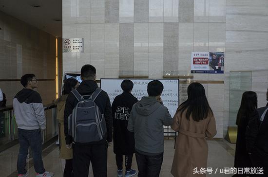 王者荣耀再立功！功守道正式开场！共享单车接二连三地倒闭背后！