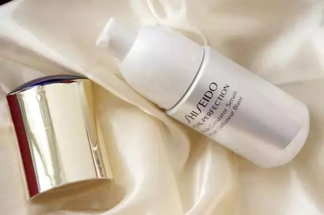 实惠美白面部精华,有哪些敏感肌相见恨晚的美白精华