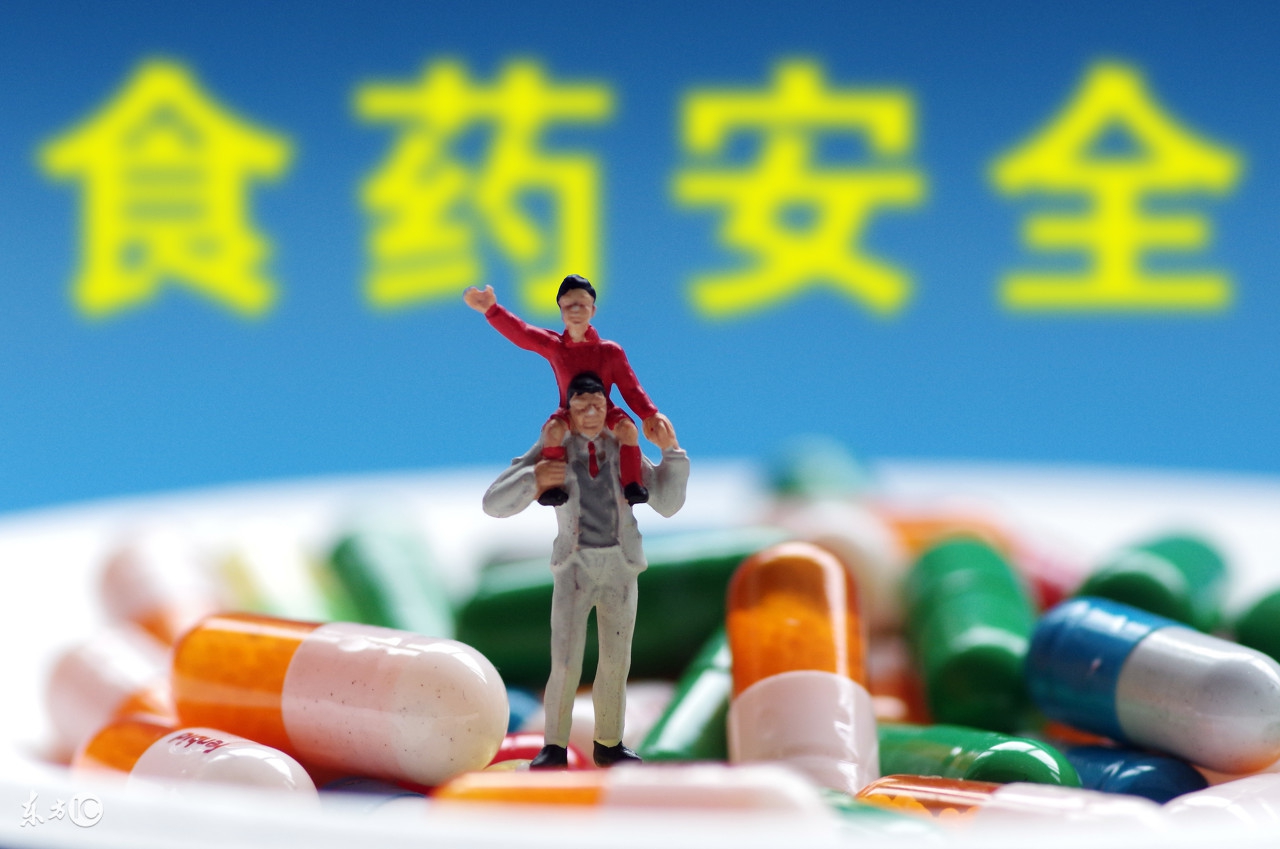 宝宝腹泻蒙脱石散思密达怎么吃,新生儿42天腹泻可以吃蒙脱石散吗