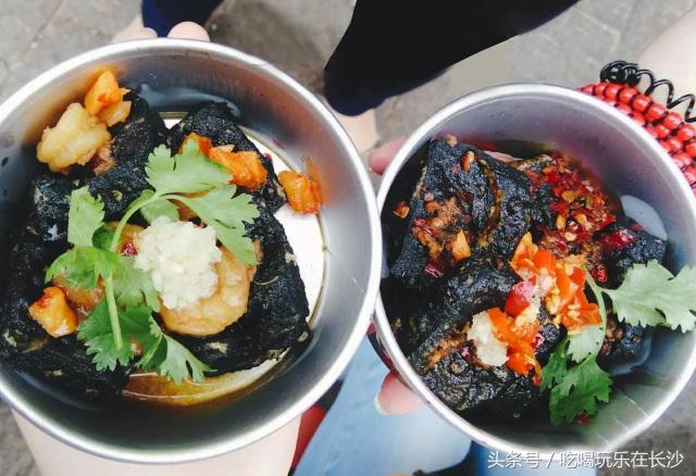 长沙太平街臭豆腐图片,长沙太平街小吃有臭豆腐和排骨