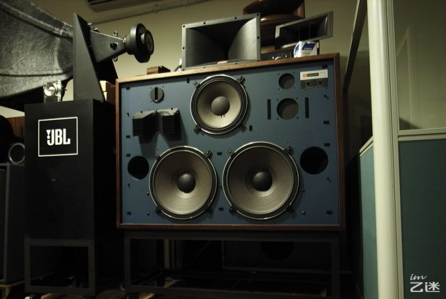 电影院声音为什么这么大,电影院的声音为什么那么好听