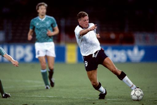 欧冠足球比赛用球,足球历史第一球