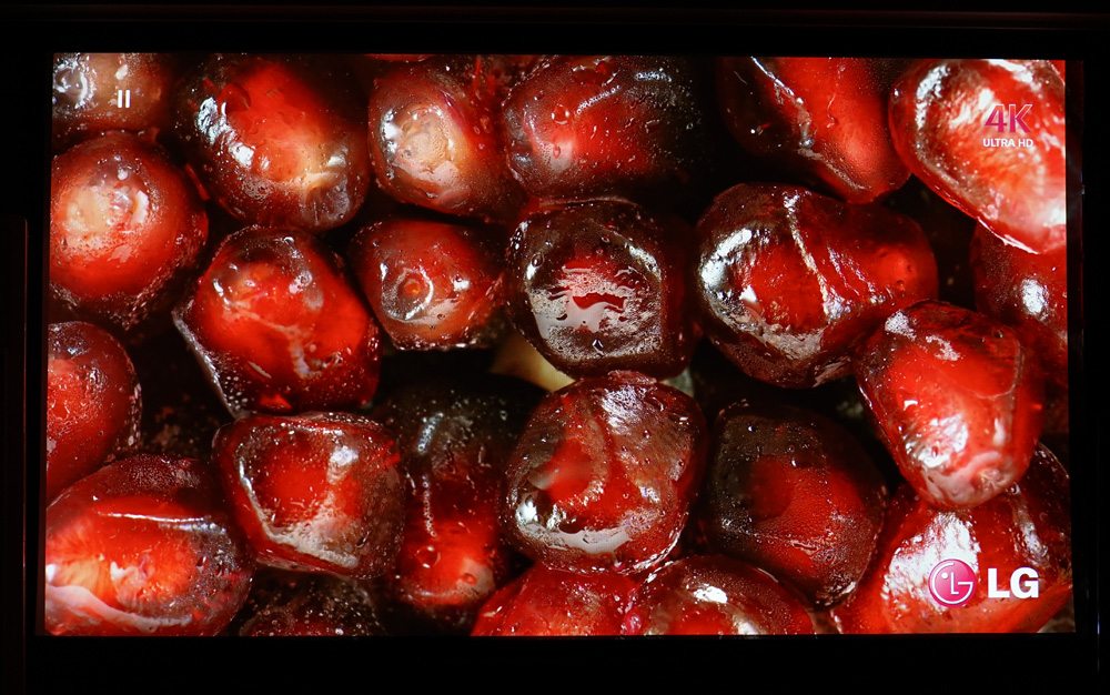 奥图码家用4k投影机评测,奥图码zh55投影仪评测