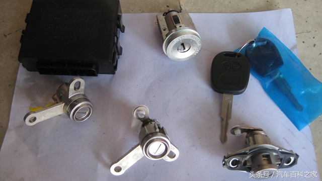 两把汽车钥匙丢了怎么配,汽车机械钥匙丢了能配吗