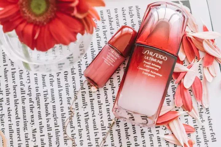 用1万多块钱买了神仙水,兰蔻沁水ysl