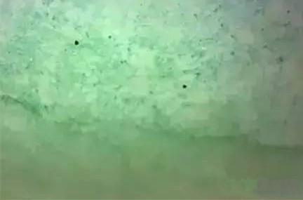 翡翠作假新手法——抛光粉上色，千万要注意了！