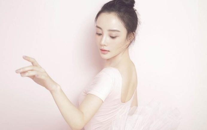 李小璐20岁减龄照片,李小璐四十岁少女感