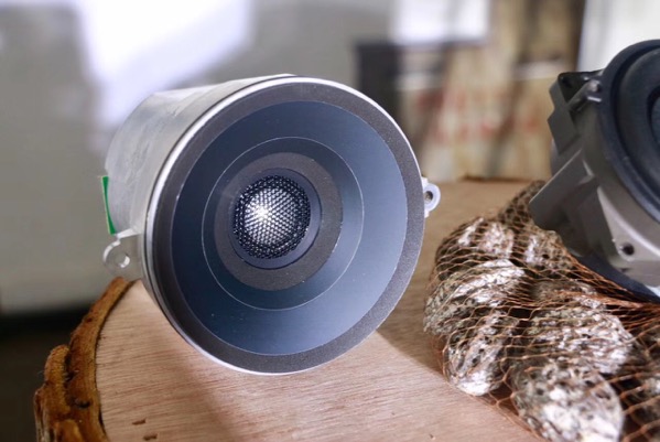 小钢炮第四代测评,真力8331评测