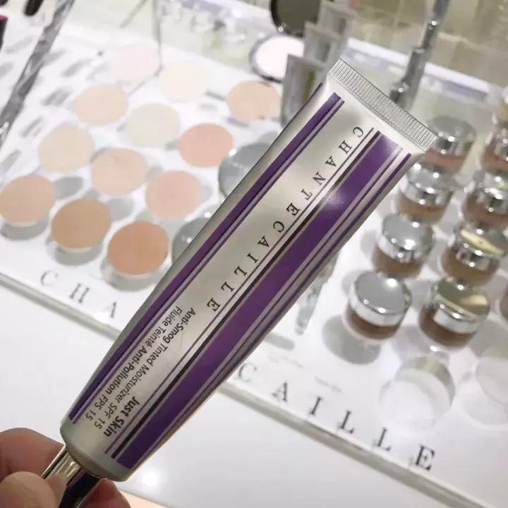 香缇卡和cpb隔离选哪个,吃土也要买的粉底刷