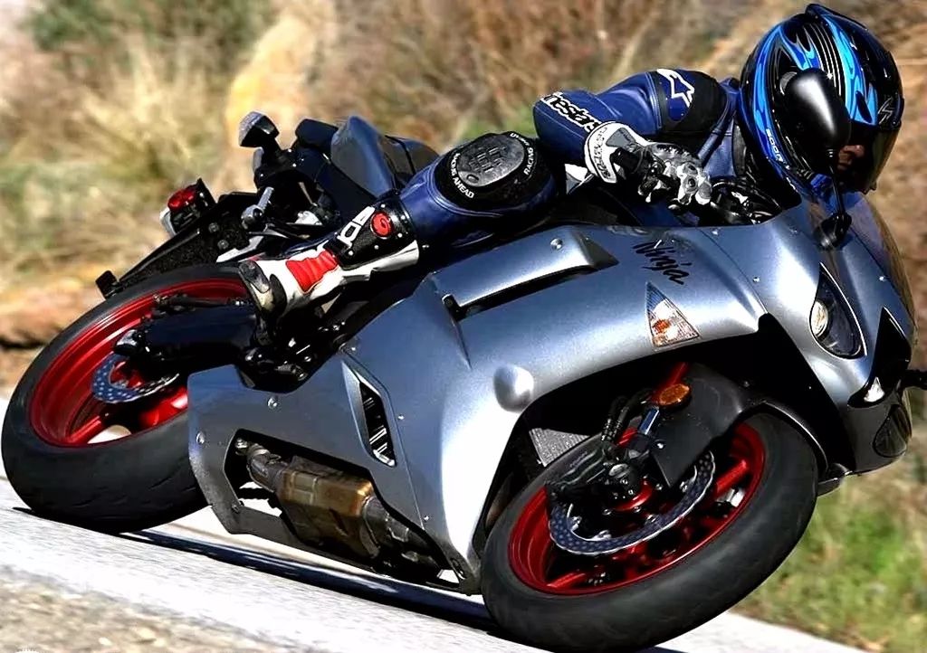 川崎背后的故事,川崎6r进化史讲解