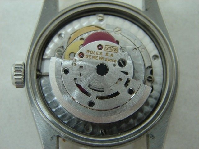 如何辨别手表真假?学会这些技巧让你成为鉴表大师