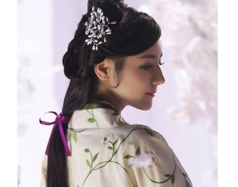 迪丽热巴学生时期谈恋爱,迪丽热巴和米热完整版吻戏