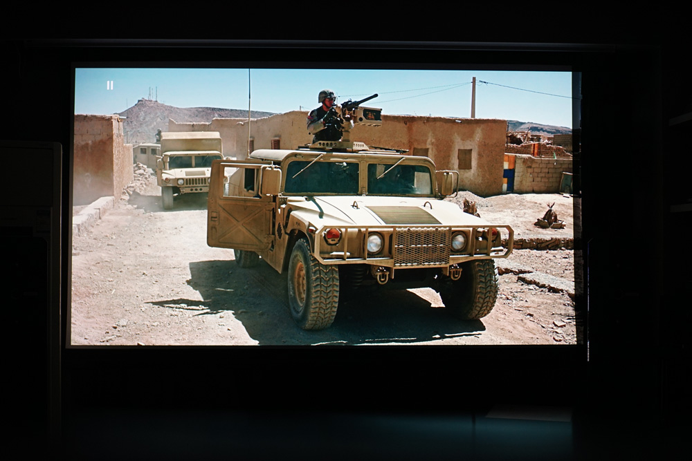 奥图码家用4k投影机评测,奥图码zh55投影仪评测