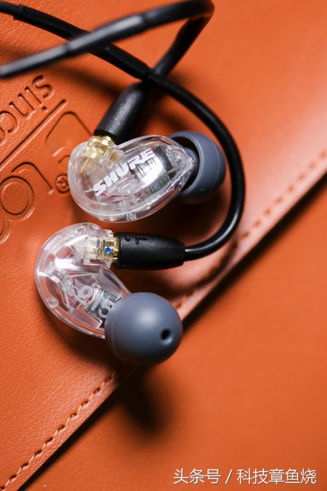 舒尔监听耳机se215,舒尔215真无线蓝牙耳机音质评测