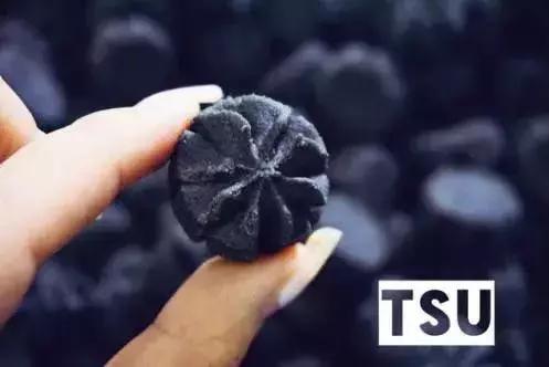 批评一下这种蛋糕,下手这么重!材料不要钱么