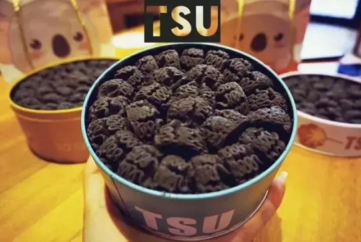 批评一下这种蛋糕,下手这么重!材料不要钱么